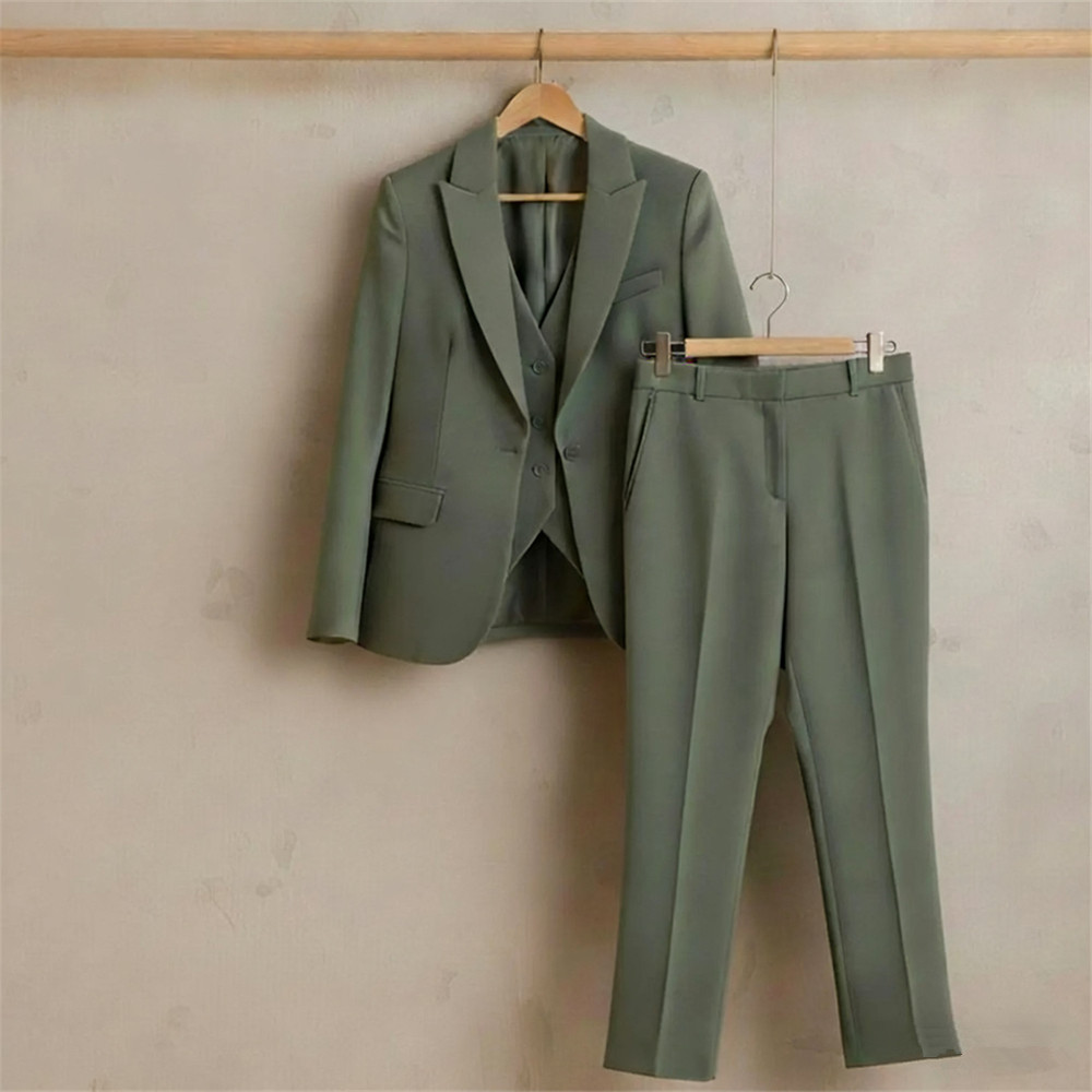 New Sage Green Women's Suit 3  - Vintage Women'S Formal Wear avaliação e preço