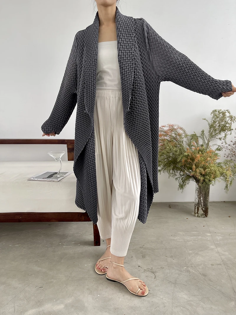 YUDX Miyake These 2024 Spring  - Trench Coat Formal avaliação e preço