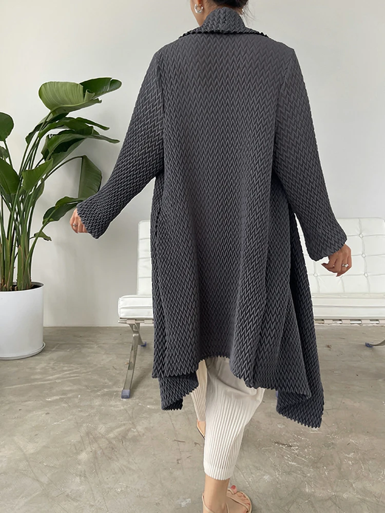 YUDX Miyake These 2024 Spring  - Trench Coat Formal avaliação e preço